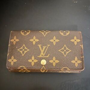 Authentic Louis Vuitton Porte-Monnaie Billets Tresor Wallet!